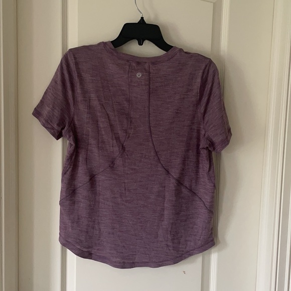Lululemon shortsleeve tee - Picture 2 of 4